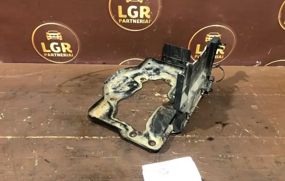 Battery box tray