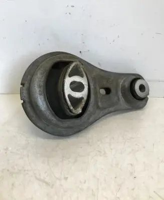 Opel Movano B Engine mount bracket 93860700