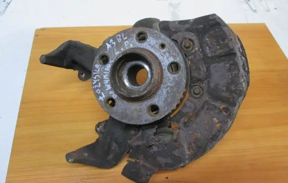 Audi A3 S3 8L Front wheel hub spindle knuckle