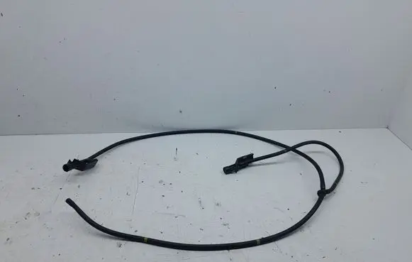 Honda CR-V Windshield washer spray nozzle 