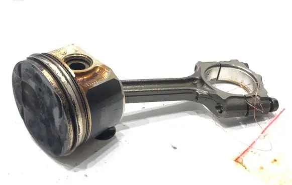 Nissan Juke I F15 Piston with connecting rod MR16DDT
