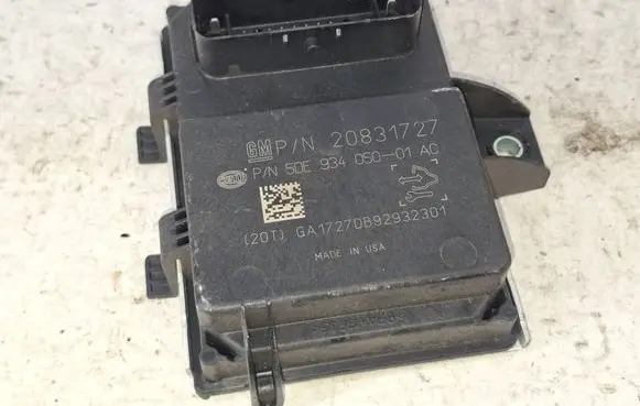 Opel Astra J Fuel injection pump control unit/module 20831727 5DE93405001AC GA1727DB92932301