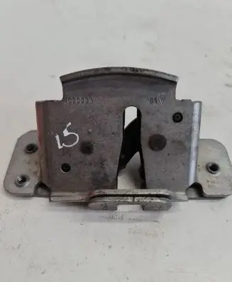 Chrysler Voyager Sliding door lock 020334