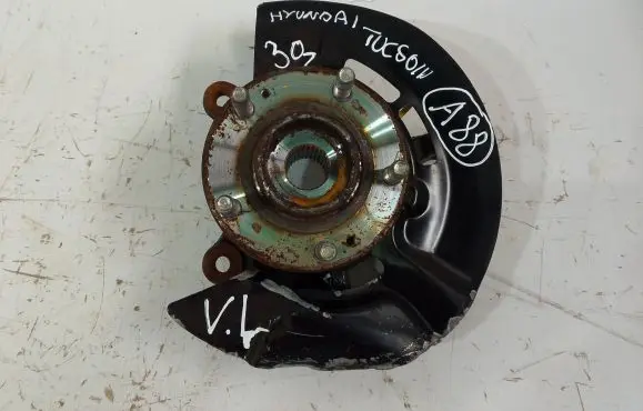 Hyundai Tucson TL Front wheel hub spindle knuckle 2LFGU16