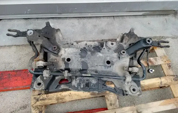 Citroen C5 Front subframe