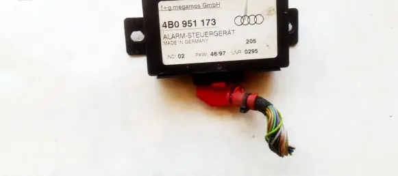 Audi A6 S6 C5 4B Alarm control unit/module 4B0951173