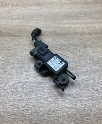 Opel Meriva A Airbag deployment crash/impact sensor 13158750