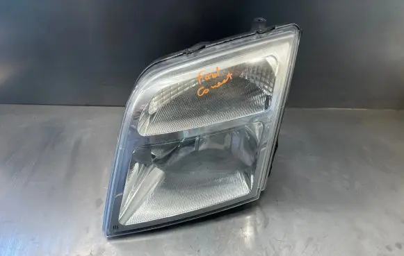 Ford Connect Headlight/headlamp 2T1413005 39140748