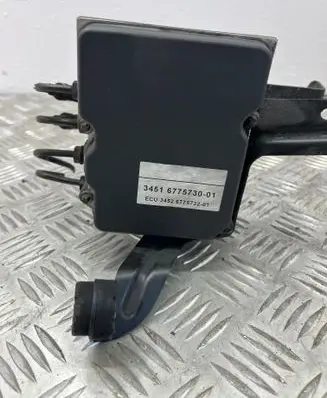BMW 5 E60 E61 ABS Pump 6775730 6775732