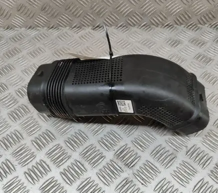 Alfa Romeo Giulia Air intake duct part 50549791