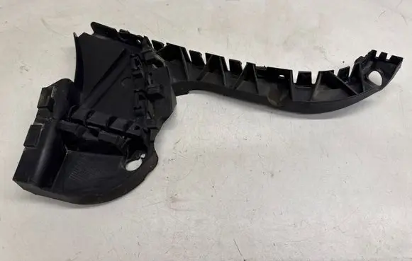 Volvo XC70 Rear bumper mounting bracket 31265323