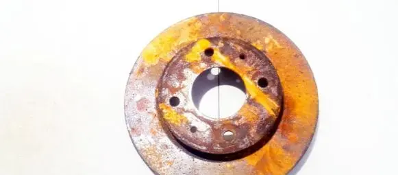 Mitsubishi Carisma Front brake disc ventiliuojamas