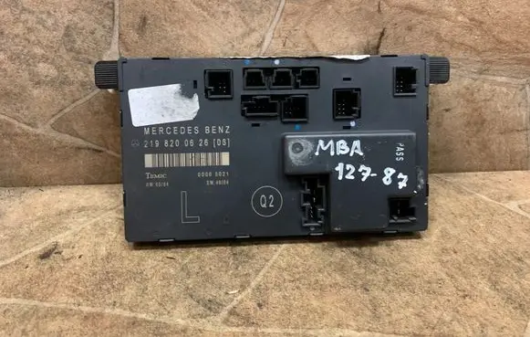 Mercedes-Benz CLS C219 Door control unit/module A2198200626