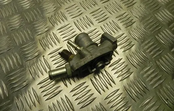 Fiat 500X Thermostat housing 55215006 VD10377