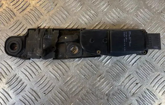Volkswagen PASSAT B6 Tailgate/trunk/boot lock/catch/latch 3C9827887B 230407 0009677