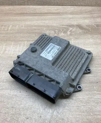 Opel Combo C Engine control unit/module ECU 55194015ZF 5V0SPBMCF FGP