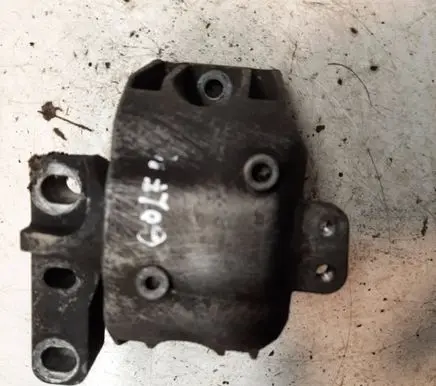 Volkswagen Golf IV Engine mount bracket 1J0199262BF