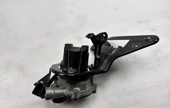 Audi A6 S6 C7 4G Secondary air pump 079959231E 4G0906617H