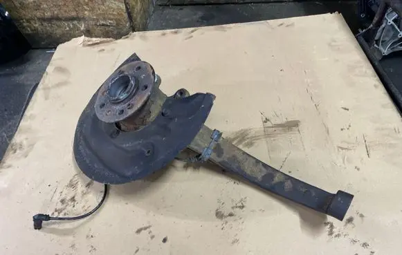Mercedes-Benz ML W164 Front wheel hub