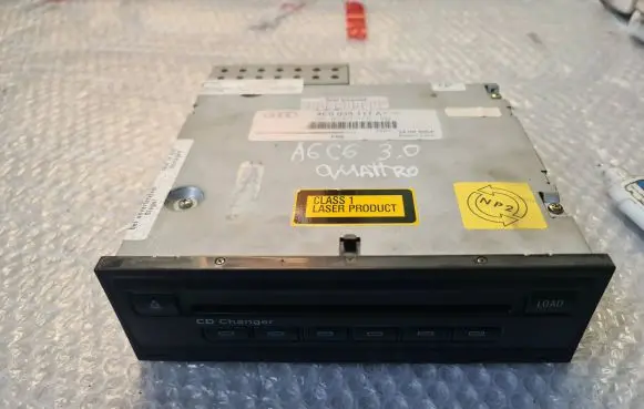 Audi A6 S6 C6 4F CD/DVD changer 4E0035111A 4E0910111D