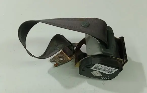 Jaguar X-Type Front seatbelt 