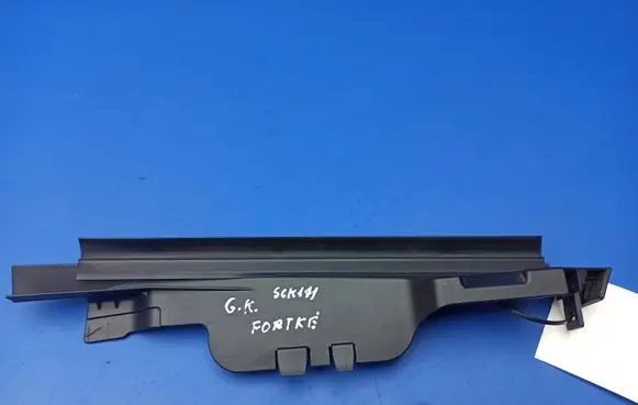 Mercedes-Benz SLK R171 Rear door rubber seal (on body) A1716390143