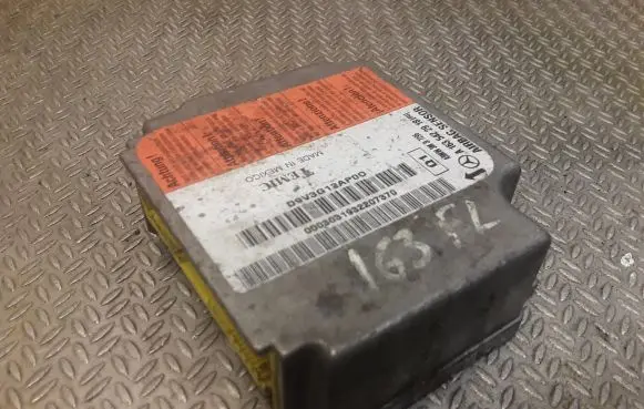 Mercedes-Benz ML W163 Airbag control unit/module 1635422918