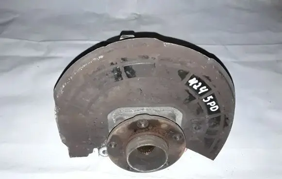 Alfa Romeo Giulietta Front wheel hub 28A32206