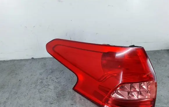 Rear/tail lights