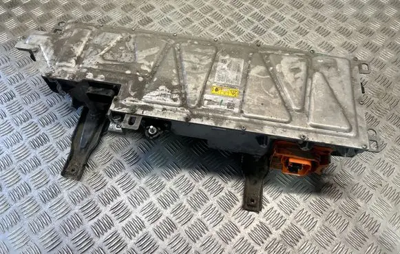BMW 2 F45 Voltage converter inverter 9470891