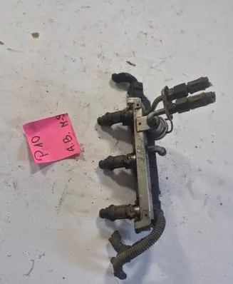 Opel Corsa B Fuel main line pipe 0280600002 90570946 0280151044