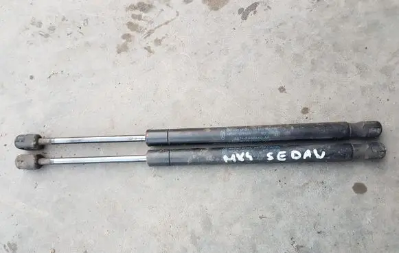 Ford Mondeo MK IV Tailgate strut 