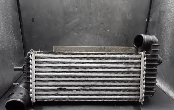 Ford Focus Intercooler radiator BV619L440CK BV619L440 CX168005