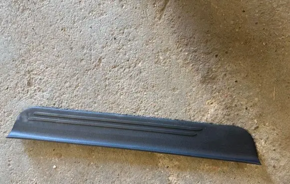 Hyundai i30 Front sill trim cover 85873G4000