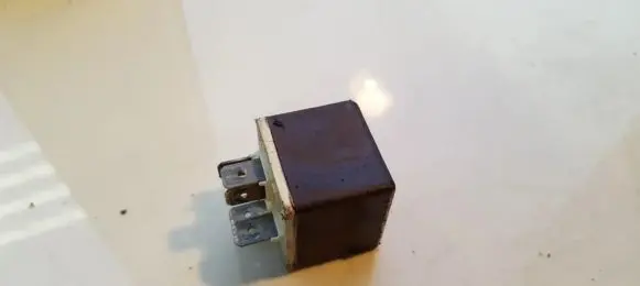 Renault Megane I Other relay 7700810929