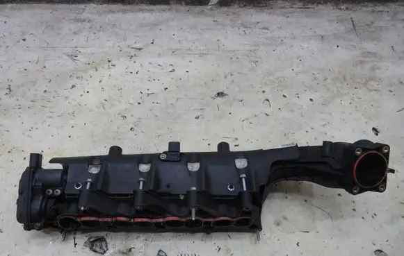 Opel Zafira C Intake manifold 55494599