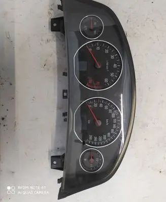 Opel Signum Speedometer (instrument cluster) 13136725 13136725HW