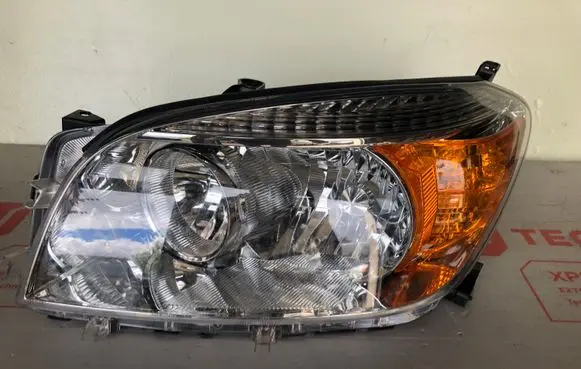 Toyota RAV 4 (XA30) Headlight/headlamp