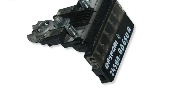 Nissan Qashqai Battery relay fuse 24380BB650A