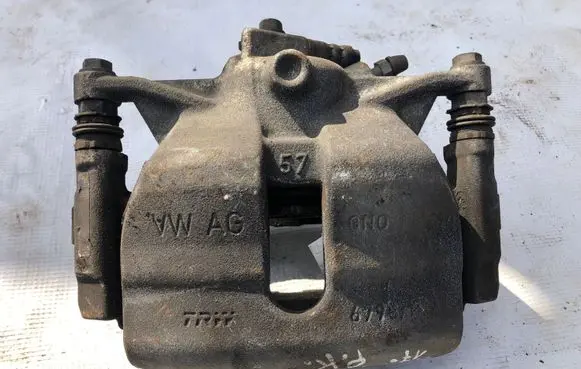 Audi TT TTS RS Mk3 8S Front brake caliper 6798F