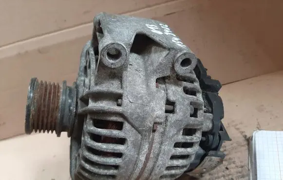 Mercedes-Benz Vito Viano W638 Generator/alternator 0131543402