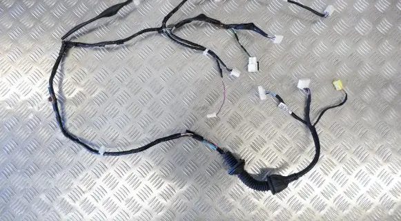 Toyota Yaris XP210 Front door wiring loom 82152K0800