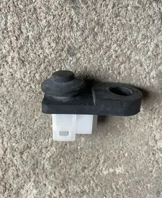 SsangYong Korando Rear door sensor 8573008000