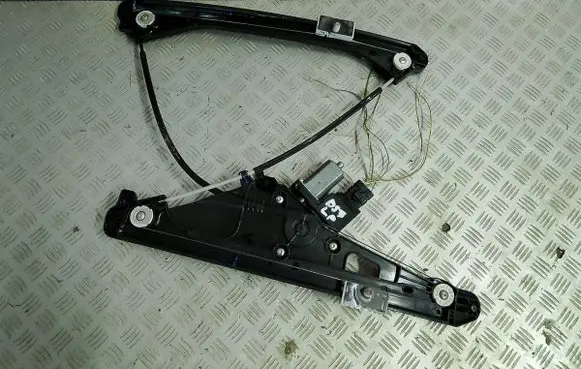 Citroen DS7 Crossback Front door electric window regulator 