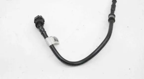 Maserati Quattroporte Fuel line pipe