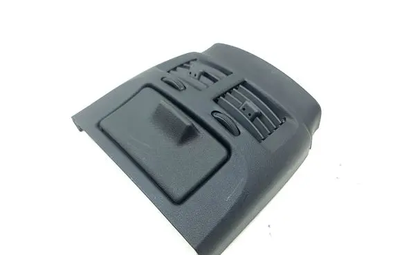 Rear air vent grill