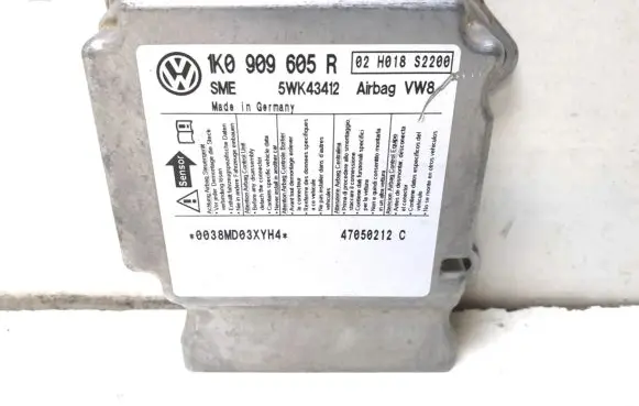 Skoda Octavia Mk2 (1Z) Airbag control unit/module 1K0909605R