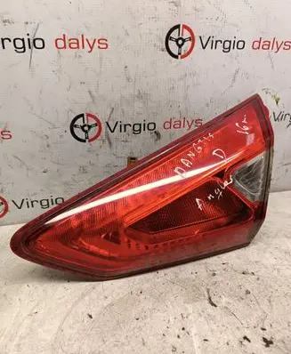 Nissan Pulsar Tailgate rear/tail lights 18066