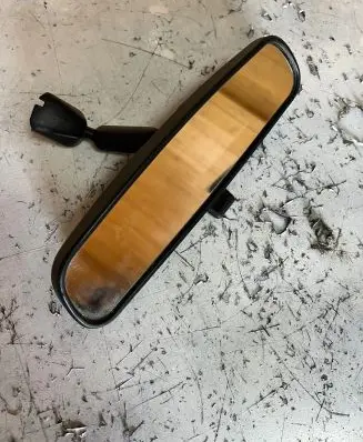 Mazda 323 Rear view mirror (interior) E8011681