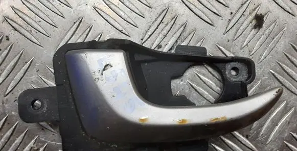 Hyundai i30 Front door interior handle